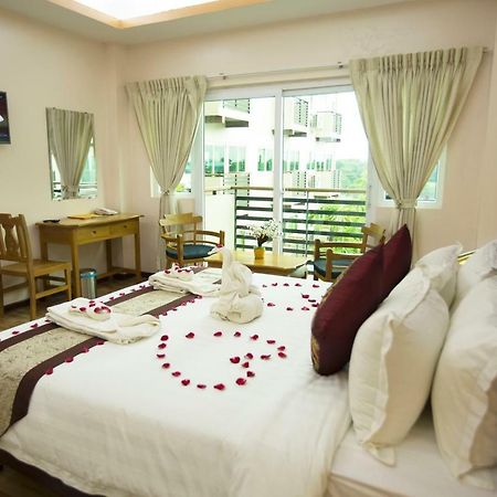 Hotel Sincere Smile Yangon Exterior foto