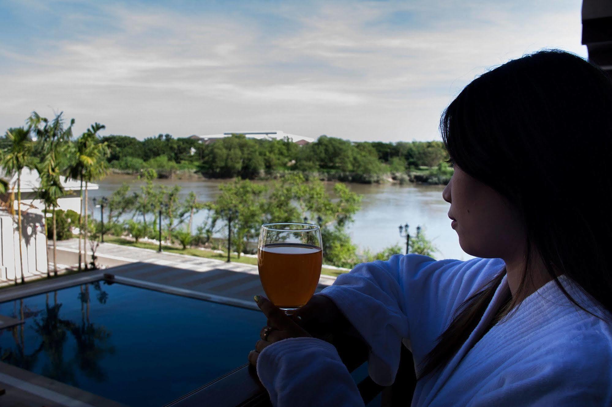 Hotel Sincere Smile Yangon Exterior foto