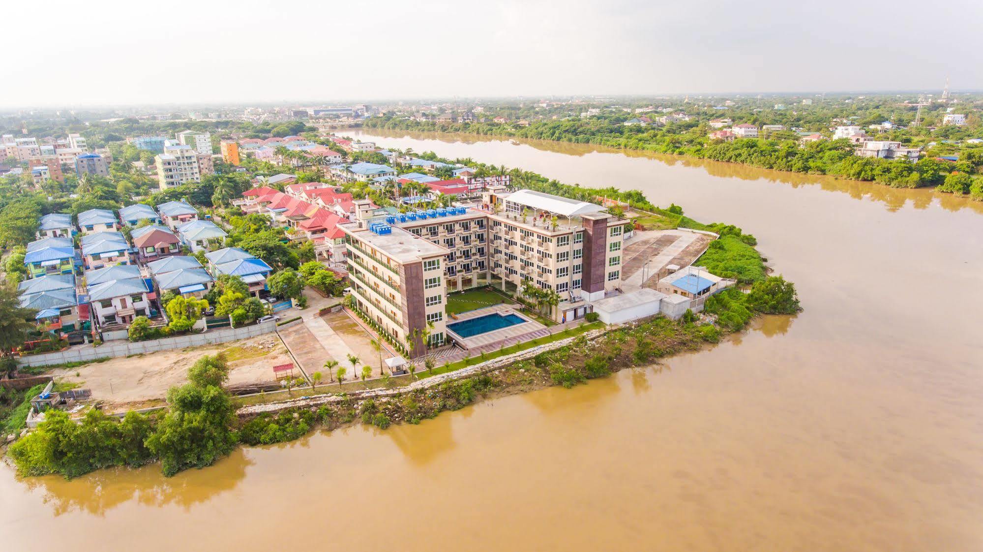 Hotel Sincere Smile Yangon Exterior foto