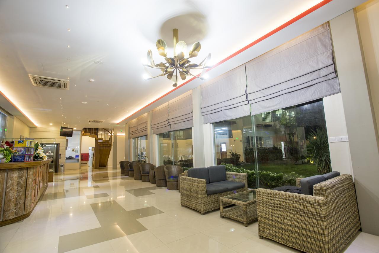 Hotel Sincere Smile Yangon Exterior foto
