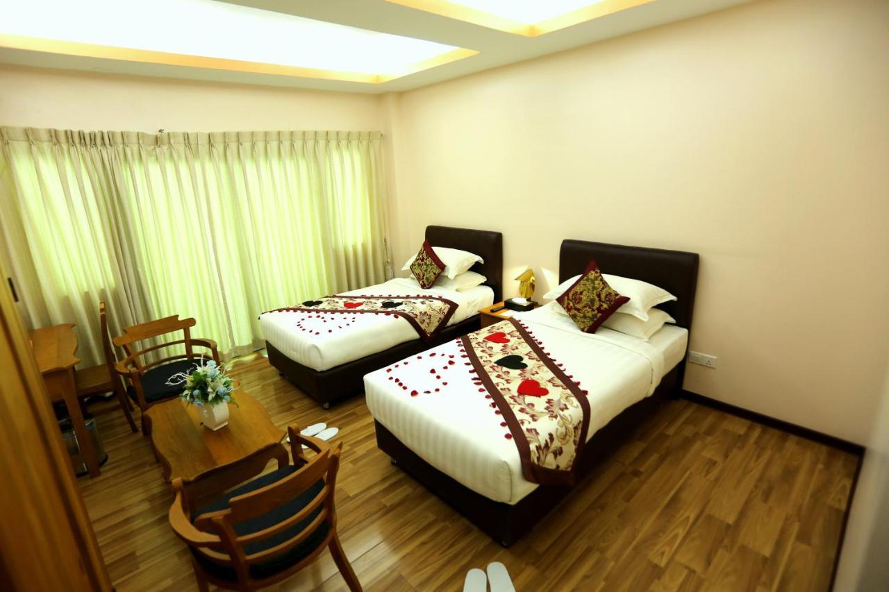 Hotel Sincere Smile Yangon Exterior foto